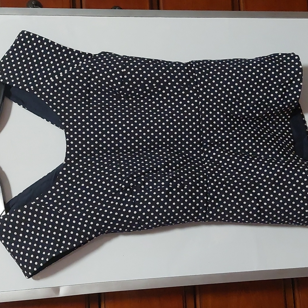 Banana republic navy blue and white polka dot peplum top with cut out back